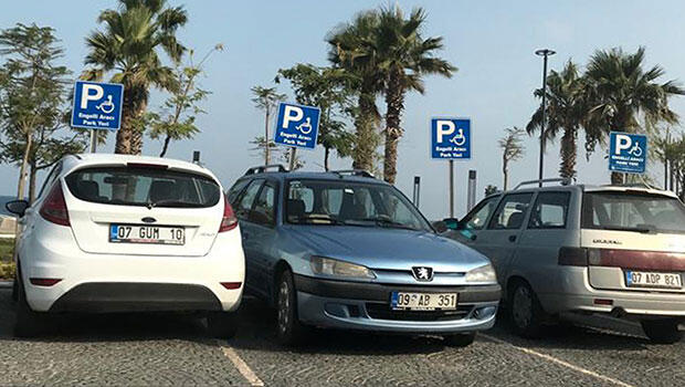 Dünyaca ünlü plajda utandıran görüntü