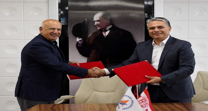 Muratpaşa ve Antalyaspor arasında işbirliği protokolü