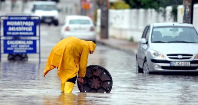 Antalya’da kırmızı alarm verilmesinin ardından şimdi de tüm izinler iptal edildi