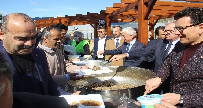 Vali Karaloğlu’dan Finike çıkarması