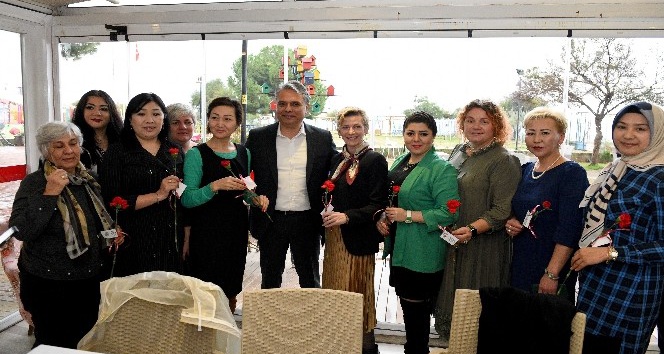 Başkan Uysal’dan kadınlara çağrı