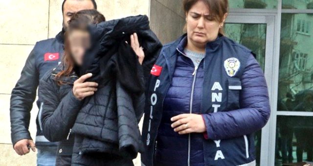 Cinsel birliktelik için evine kadın çağıran adam gasp edildi