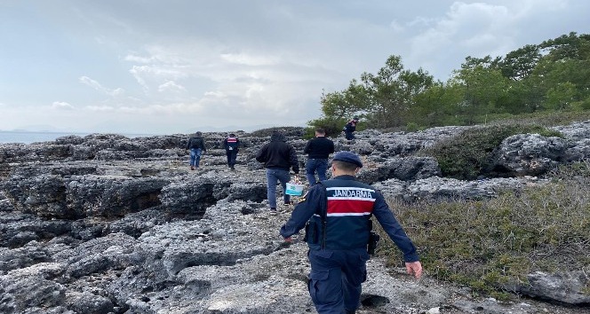 Antalya’da jandarma ekipleri sahilleri denetledi