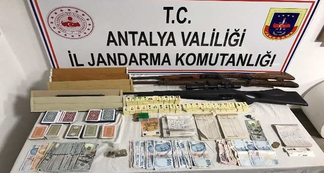 Antalya’da kumar baskına 160 bin TL para cezası