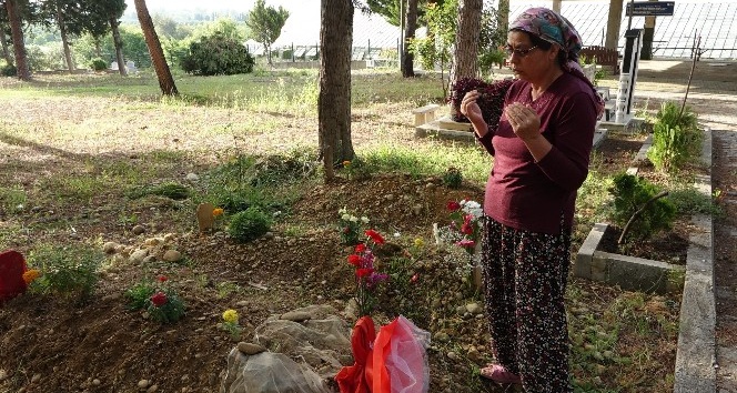 Anneler Gününü evladının organlarıyla hayata tutunanlar kutladı