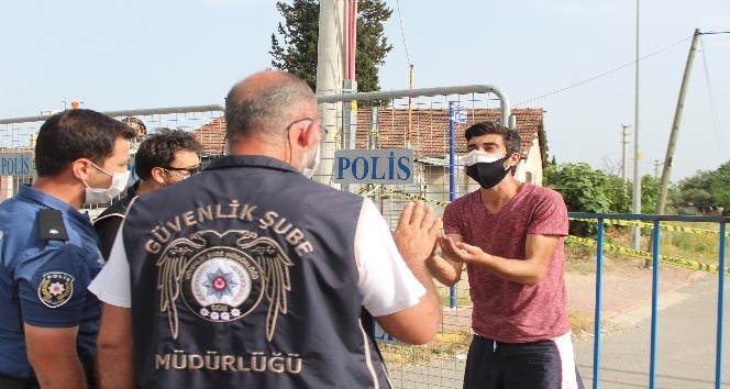 Ağlayıp sitem etti yine de ceza yemekten kurtulamadı