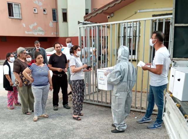 Antalya’da karantina bölgesinde 213 eve gıda kolisi desteği