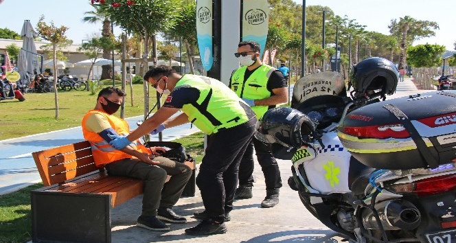 Konyaaltı Sahili’nde 112 Acil Sağlık hizmeti