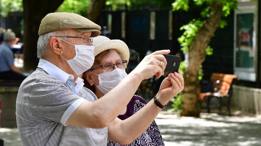 65 yaş üstü sokağa çıkma yasağı kaldırıldı mı? 65 yaş ve üzeri sokağa çıkma izni kaç gün?