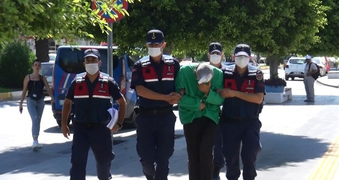 2 üniversite mezunu uyuşturucu tacirinin evine giren jandarma gördüklerine inanamadı