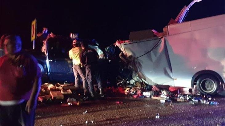 Antalya-Konya yolunda feci kaza: 2 ölü, 4 yaralı