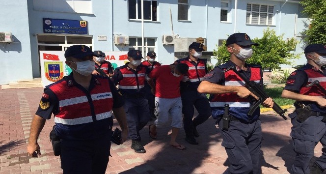 Antalya’da sahilde yürüyüş yapan kadına cinsel saldırıda bulunan şüpheli tutuklandı
