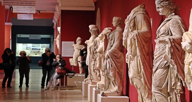 Antalya Müzesi’nde ‘kayıp eser’ iddiası