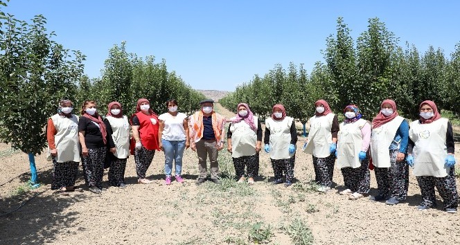 KORKOOP kadınları ürettikleriyle aile bütçelerine katkı sağlıyor