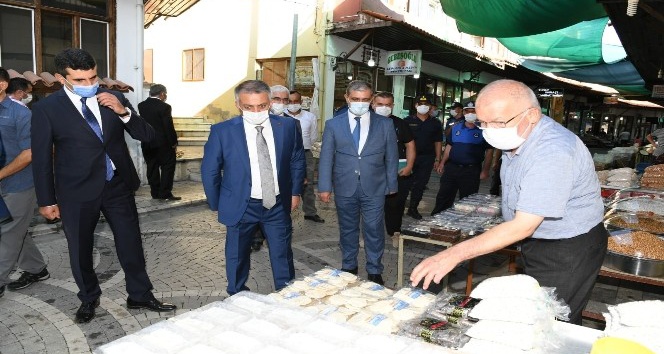 Vali Yazıcı’dan Elmalı ilçesinde Korona virüs denetimi