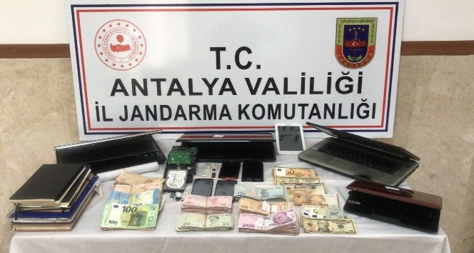 Antalya’da yasa dışı bahis operasyonu: 4 gözaltı