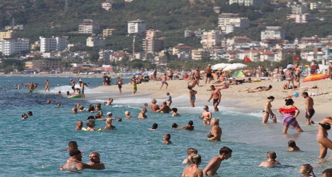 Turizm geliri üçüncü çeyrekte yıllık bazda yüzde 71,2 azaldı