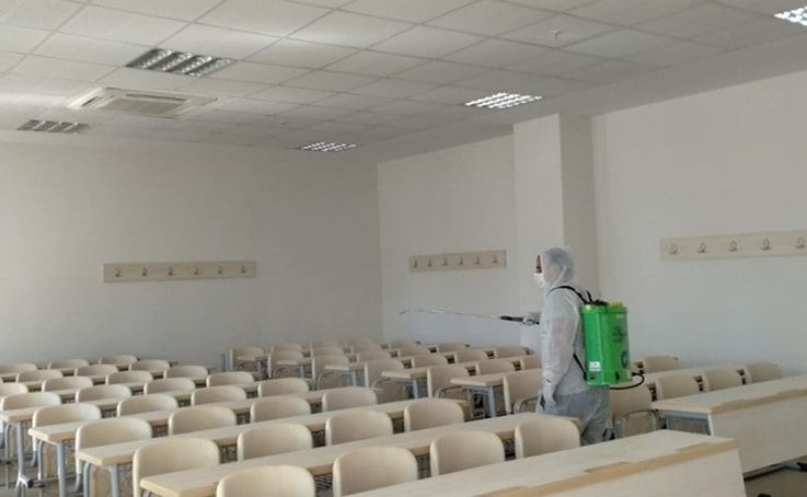 Büyükşehir EKPSS öncesi okulları dezenfekte etti