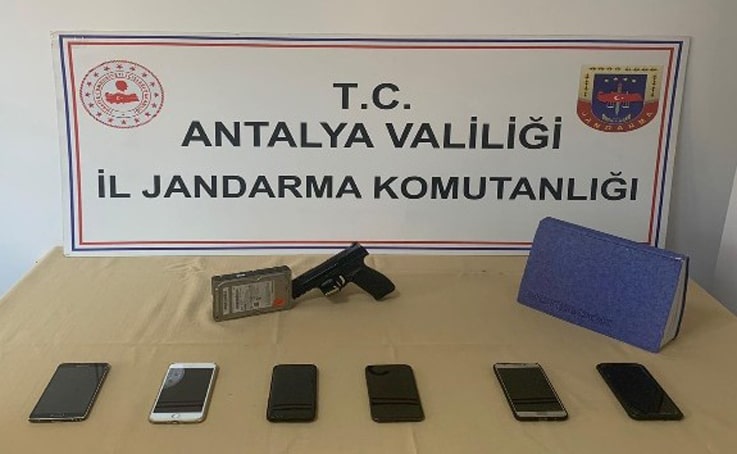 Antalya’da yasadışı bahse jandarma operasyonu: 6 gözaltı