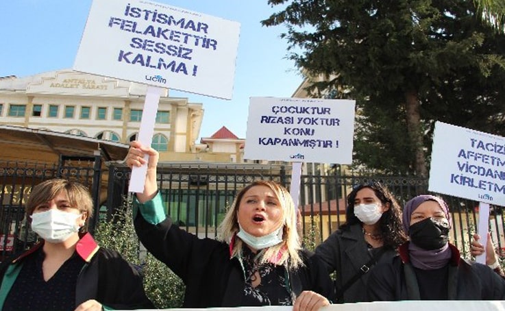 Cinsel istismardan 621 yıl ceza alan öğretmen, başka istismardan hakim karşısına çıktı