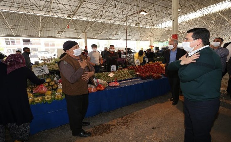 Kepez’den işine ara vermeyen esnafına yüzde 50 indirim