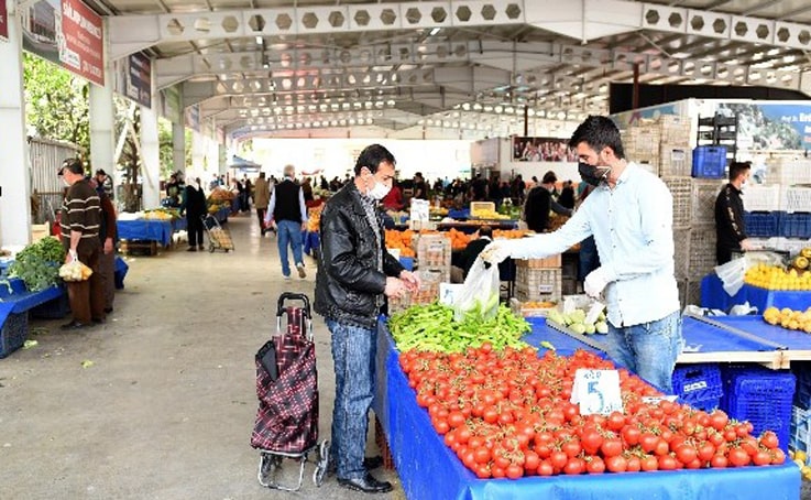 Pazarlara yılbaşı düzenlemesi