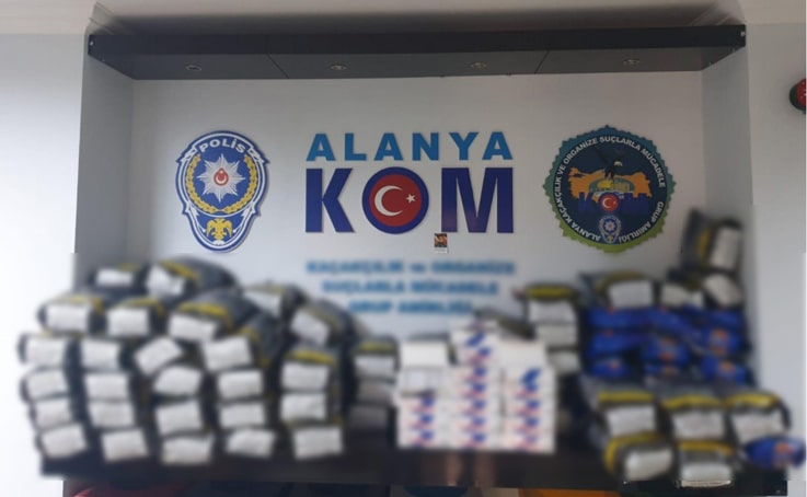 Alanya’da kaçak tütün operasyonu