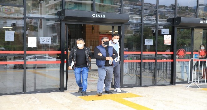 Alanya’da aranan 3 şüpheli yakalandı