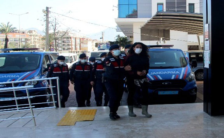 Kaçak barakası yıkılınca pompalı tüfekle baskın yapan kadın tutuklandı