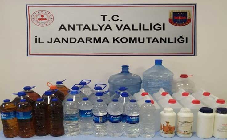 Sahte alkol üreticilerine jandarma baskını: 2 gözaltı