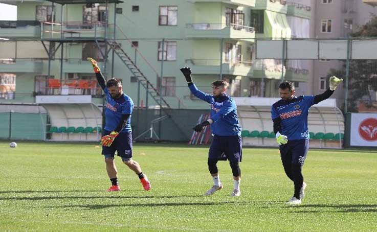 Alanyaspor’lu Ahmet Çağrı Güney’in U19 Milli Takım heyecanı