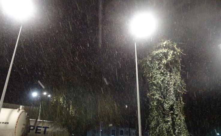 Antalya’ya 5 yıl aradan sonra kar yağdı