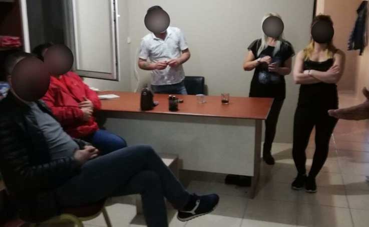 Antalya’da masaj salonuna baskın: 7 kişiye 22 bin 50 TL ceza