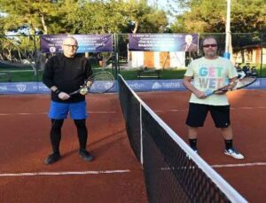 Doktorlar tenis turnuvasında buluştu