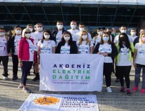 AEDAŞ çalışanları, Runatolia Maratonu’nda omurilik felçlileri için koştu