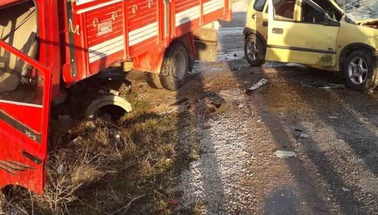 Antalya’da trafik kazası: 1 ölü ,2 yaralı