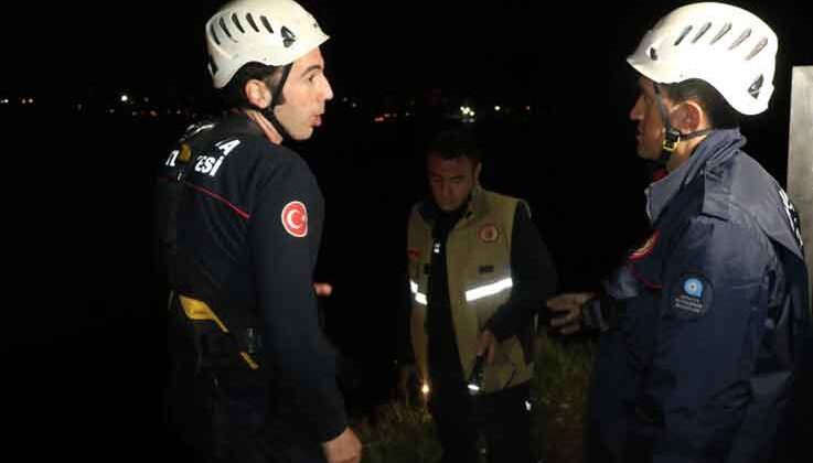 Kayıp üniversite öğrencisine ait kulaklık, ayakkabı ve şapka bulundu