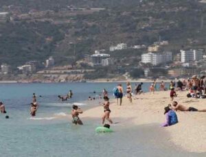 Alanya’ya yaz erken geldi