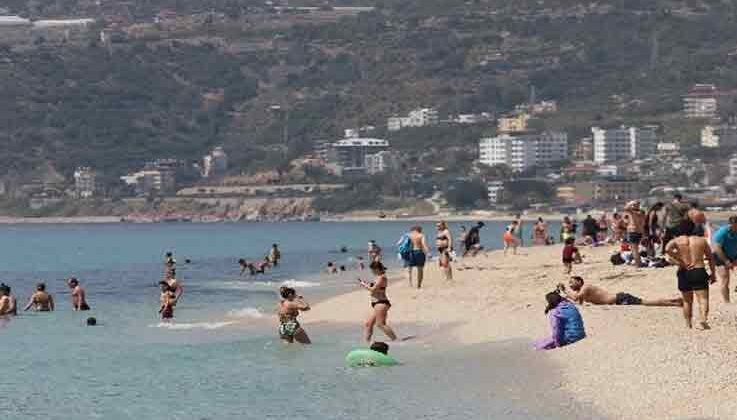 Alanya’ya yaz erken geldi