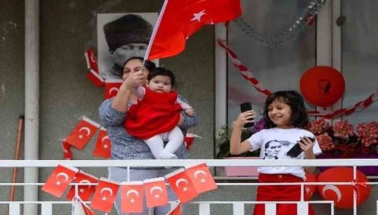 Muratpaşa’dan 23 Nisan konvoyu