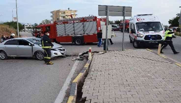 Kontrolden çıkan otomobil karşı şeride geçti: 1 yaralı