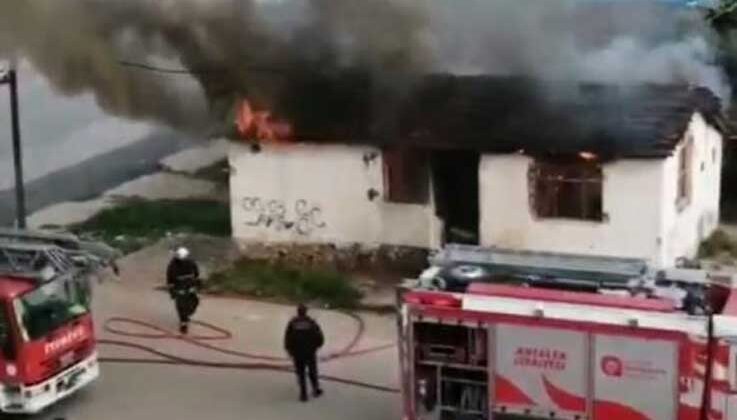 Antalya’da metruk binada yangın