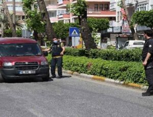 Alanya’da polis ekiplerinden sıkı ‘tam kapanma’ denetimi