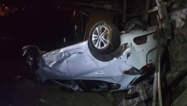 Antalya’da yoldan çıkan otomobil takla attı: 1 ölü, 2 yaralı