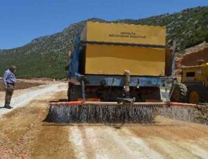 Naldöken yolu bakıma alındı