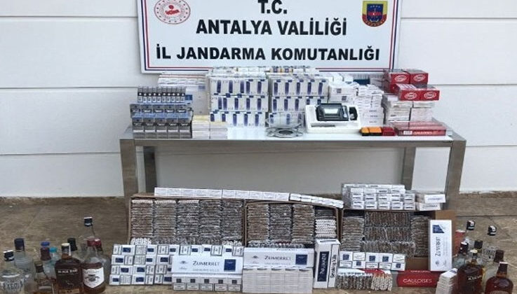 Antalya’da kaçak alkol, bandrolsüz sigara ve tütün operasyonu