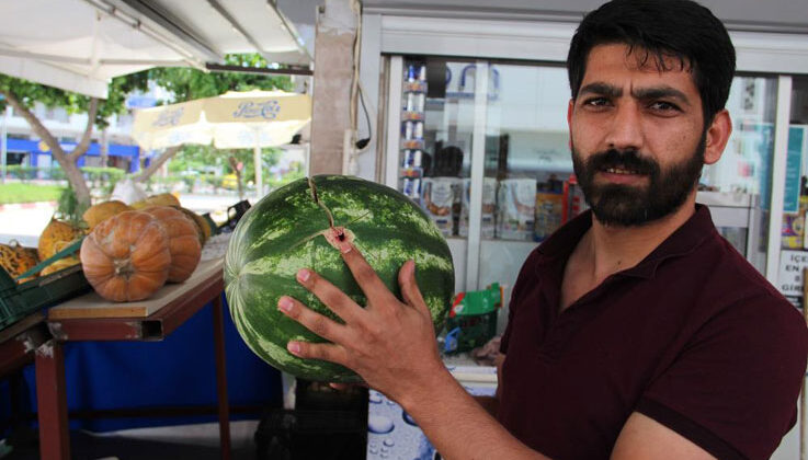 Ticari taksi şoförünün duba ile karşılık verdiği kurşunlardan biri manava isabet etti