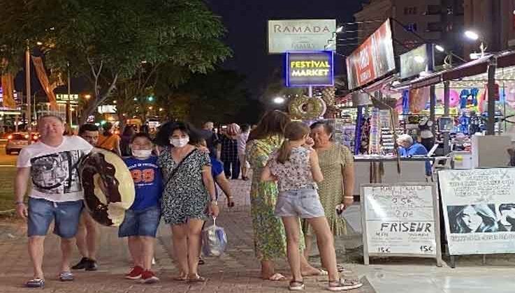 Turizm canlandı, esnafın yüzü gülmeye başladı