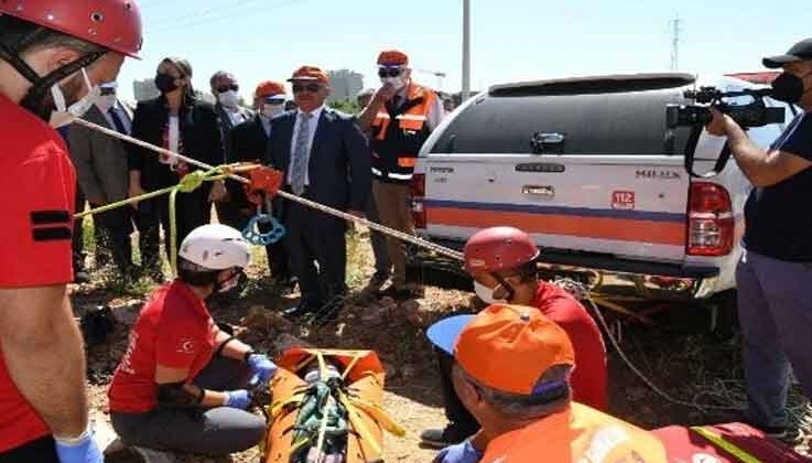 Antalya’da “deprem tatbikatı” gerçeğini aratmadı
