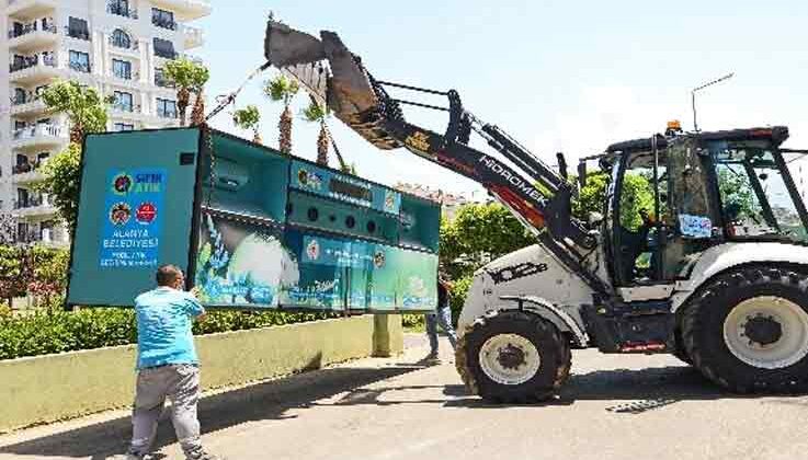 Alanya’da mobil atık getirme merkezlerinin kurulumu devam ediyor